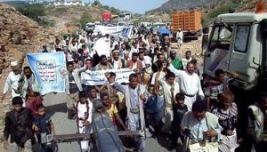 المحويت : مسيرة جماهيرية لأبناء مديرية بني سعد تحت شعار ” أمريكا ترفض الحل السلمي في اليمن”