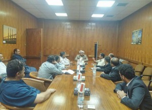 رئيس اللجنة مع صافر