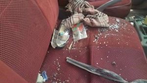 13246117_1535000260140345_433330615_n